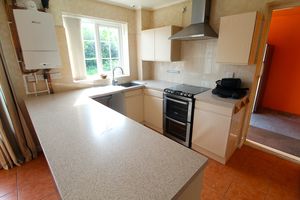 Kitchen/Diner- click for photo gallery